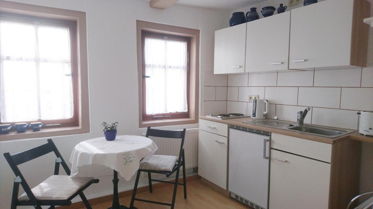 Haus Zum Kleinen Helm Daire Erfurt Dış mekan fotoğraf