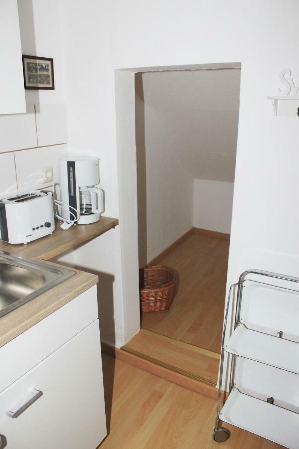 Haus Zum Kleinen Helm Daire Erfurt Dış mekan fotoğraf